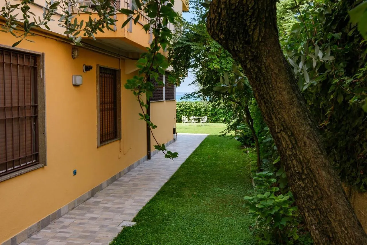 Lakefront Apartment - Rivalunga Bardolino Italy