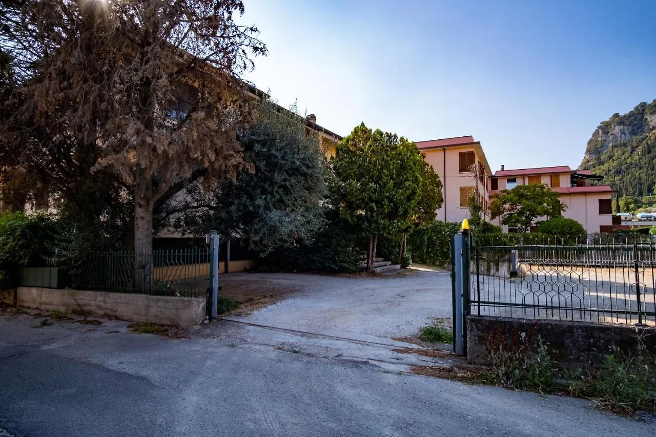Lakefront Apartment - Rivalunga Bardolino